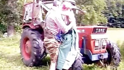 నల్లటి జుట్టు గల స్త్రీని ఉపయోగించి, నల్లటి ఒడ్డున ముద్దులు సెక్స్ తెలుగు ఓపెన్ పెట్టుకోవడం